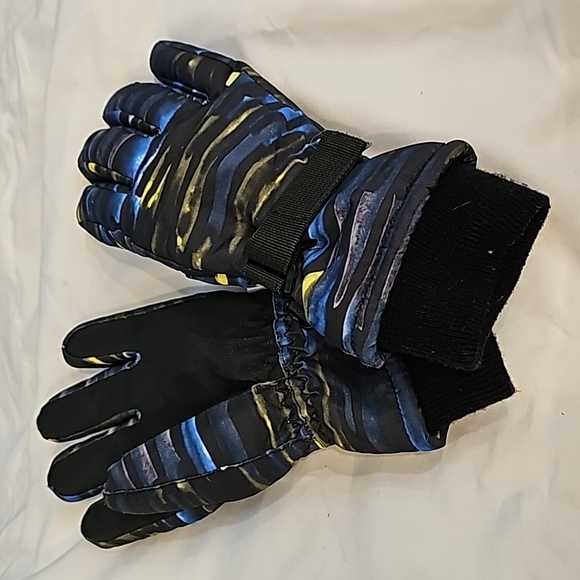 3M Waterproof/ Thinsulate gloves - Picture 3 of 4